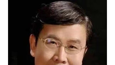 究天人之際，成一家之言——讀程洪軍先生文集《紫微泛東方》隨感