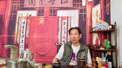 但愿人間多雅韻 不辭艱巨奏心弦——詩(shī)書(shū)融媒體人笑琰、李月夫婦印象