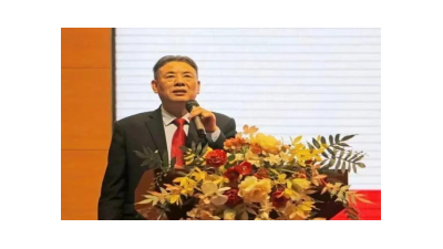 柴時鐘：校長教育思想對學(xué)校的發(fā)展至關(guān)重要