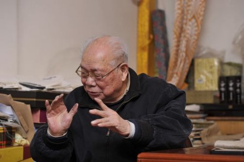106歲馬識(shí)途宣布封筆：文緣未了情無(wú)已，盡瘁終身心似初